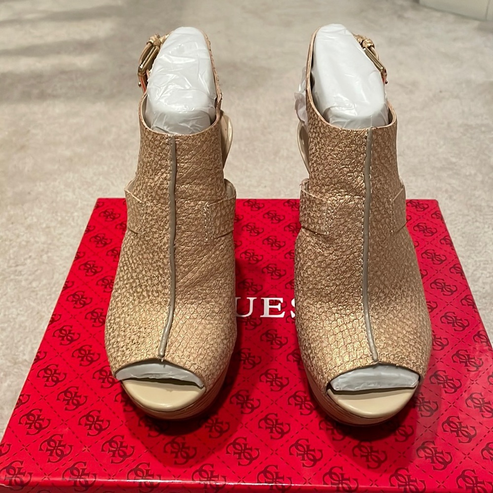 Guess Suede Sandals